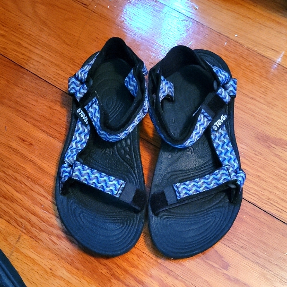 Teva  Black and Blue Sandals Sz 7